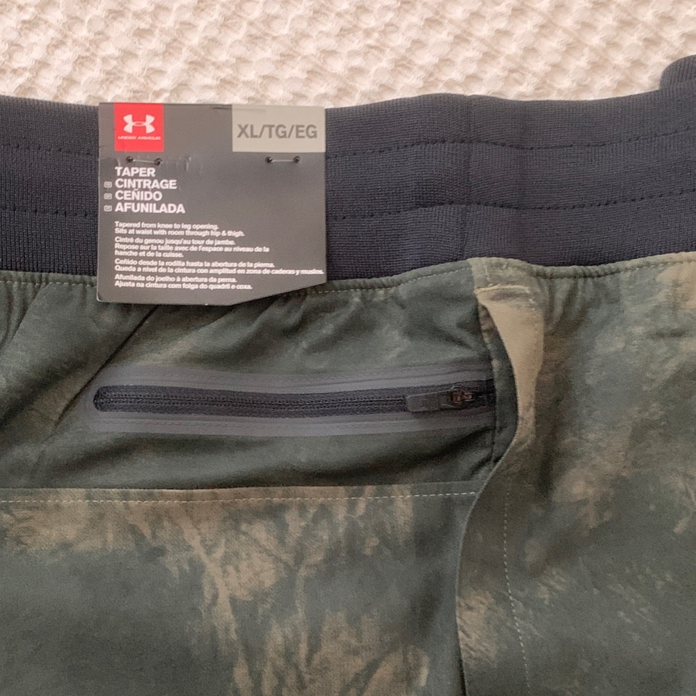 Under Armour Dark Green, Tan and Black Joggers - Picture 5 of 7